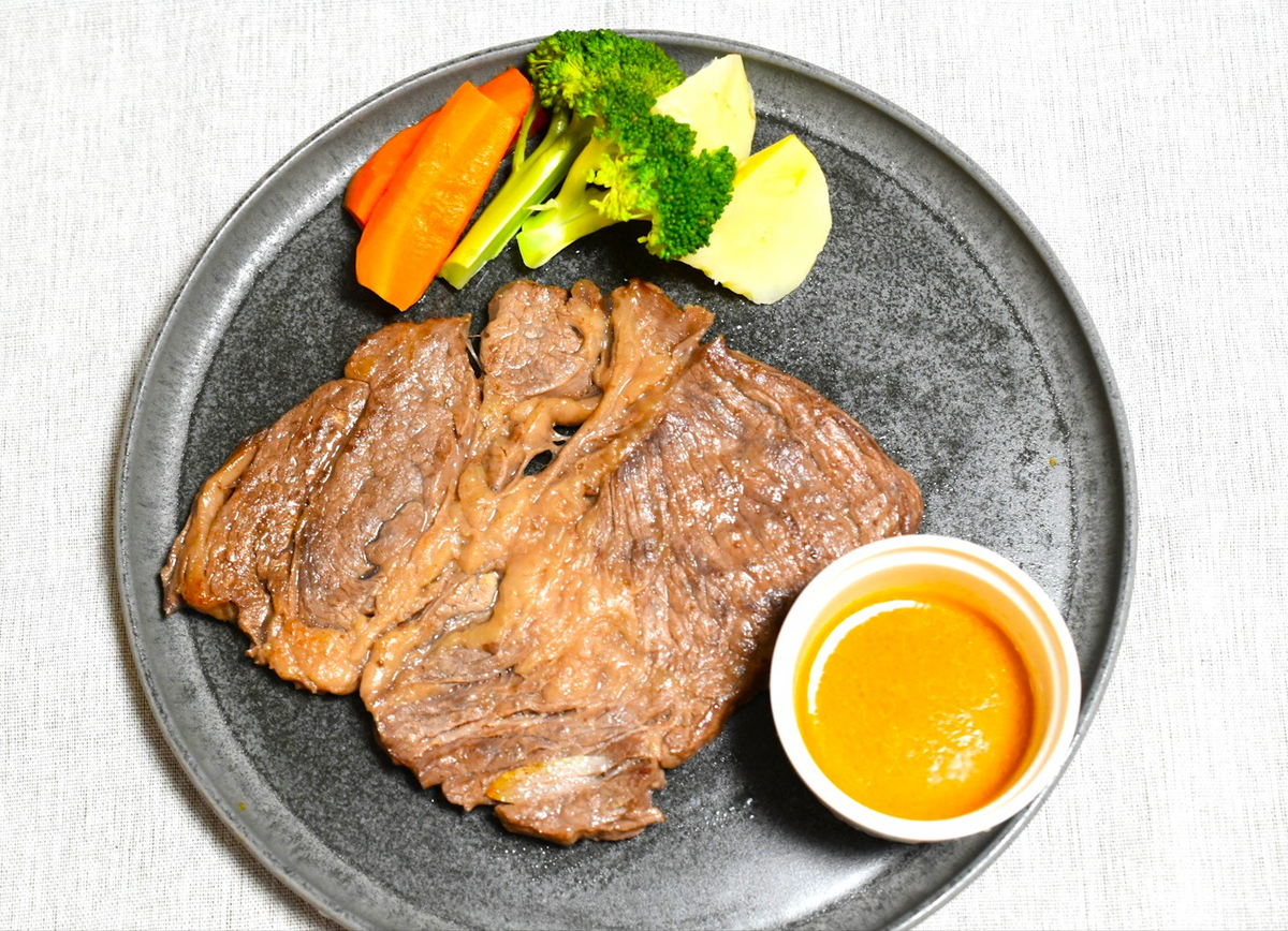 溢れ出る旨み！背徳の激うまステーキ！